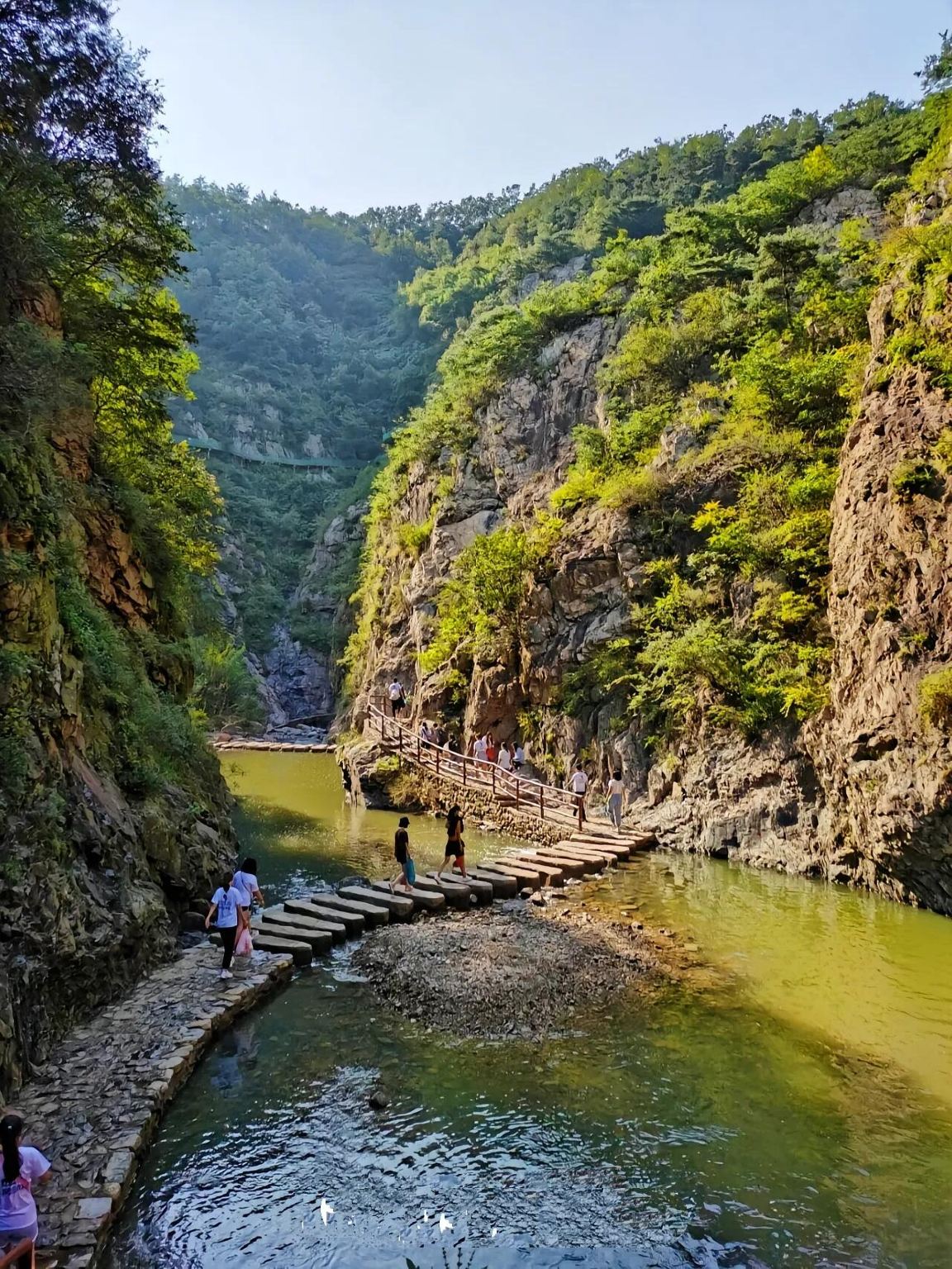 Tagesausflug mit Privattransfer zum Jiuxian-Berg + Meerespark + Paare-Gipfel in Rizhao, Shandong - Chinesisch- und englischsprachiger Service möglich