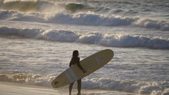 Palermo: Surf Lesson with Certified Instructor