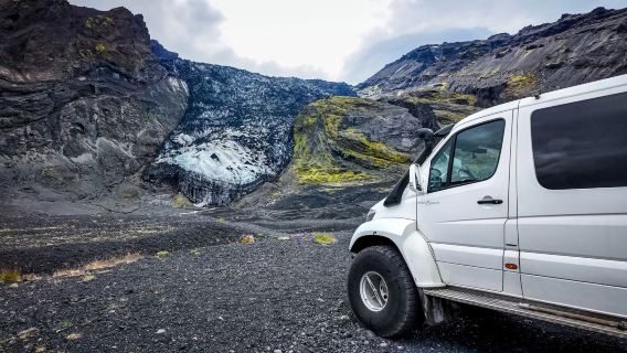 Super Jeep fuoristrada sulla costa meridionale dell'Islanda: tour di un giorno al ghiacciaio Eyjafjallajökull, spiaggia nera e cascate