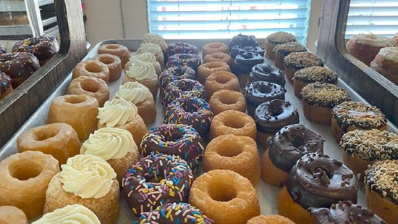 Nashville 12South Food Tour with 7 Tastings of Local Delicacies