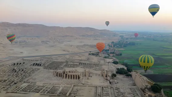 Tour di un giorno a Luxor in Egitto (Est e Ovest) con guida in cinese e trasferimento dall'hotel - Contattare il servizio clienti prima della prenotazione