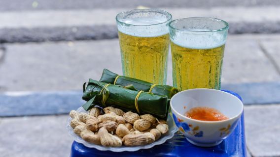 ベトナム・ハノイの特色半日帰りツアー【地ビールテイスティング+バーディン広場+西湖+列車通り】