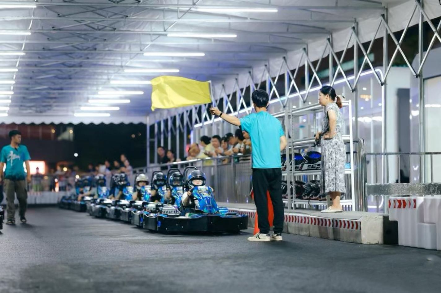 Shenzhen Huanpao Karting Club (Professional Coaching + High-Speed Racing + Professional Track + Lightning-Fast Experience)