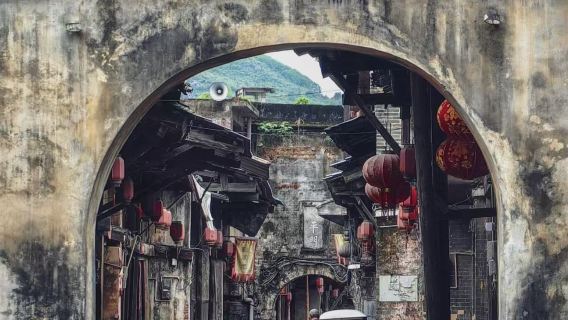 Guilin Ontsluierd: Rietfluitgrot, Oude Stad, Raften op de Li-rivier & Liu Sanjie Spektakel