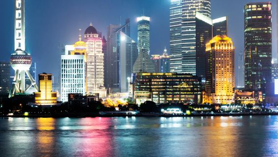 [Foreign Guests Welcome] Shanghai Oriental Pearl Radio & Television Tower + Huangpu River Cruise + City God Temple + The Bund Private Charter 1-day Tour