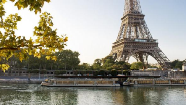 Pengalaman kapal pesiar di Sungai Seine Paris