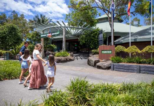Gold Coast Currumbin Wildlife Sanctuary Experience [Includes Admission Ticket & Keeper Guide] AUD 69.46