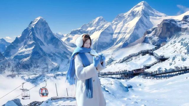 Excursion d'une journée au site touristique de Lijiang Yulong : Forêt d'épicéas + Blue Moon Valley (Montagne d'or au lever du soleil)