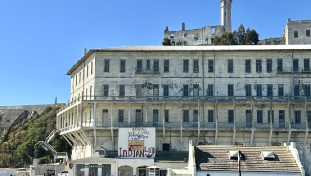 Klasik Tiga-dalam-Satu Barat AS: Meneroka Pulau Alcatraz, Menghirup Udara Segar di Redwood & Menikmati Masa Santai di Sausalito