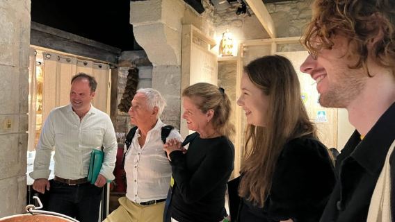 Paris: Living Cheese Museum Guided Tour with Cheese Tasting