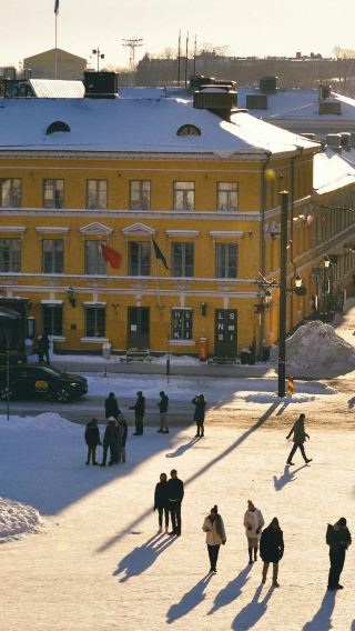 Helsinki city sightseeing and Suomenlinna guided tour with a professional English-speaking guide