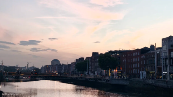 Ireland Dublin - Buku Kells - Jalan Grafton - Sewaan Peribadi Bahasa Cina - Tanpa Risau