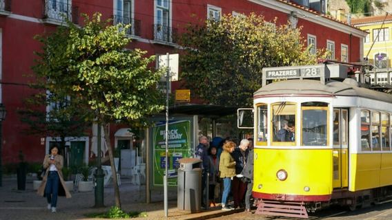 Lisbon: Tram 28 Ticket + 24-Hr Public Transport Pass