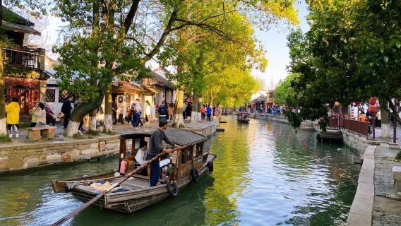Эксклюзивный однодневный тур по Шанхаю, Китай: древний город Чжуцзяцзяо + парк Shanghai Film Park с возможностью выбора гида на разных языках