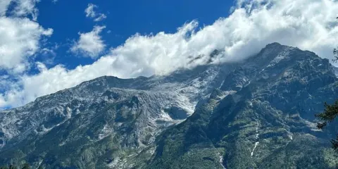 玉龍雪山一日遊-雲杉坪(小型)纜車+藍月谷