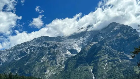 Tour di un giorno a Yulong (Montagna di Neve del Dragone di Giada) - Funivia di Spruce Meadow (Piccola) + Blue Moon Valley