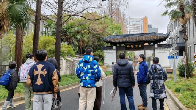 上海復旦大學【邯鄲校區】+1.5小時資深導遊導覽服務半日