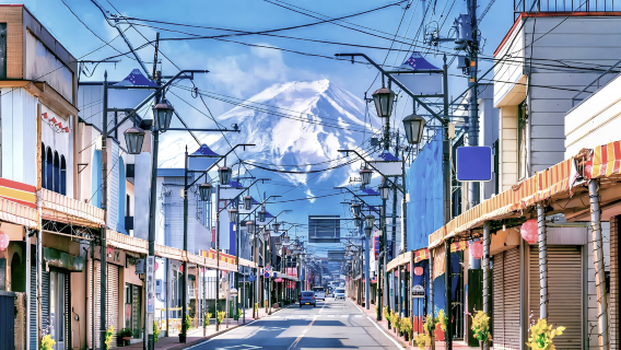 日本東京富士山一日遊【可選9人精品團/酒店上門接送|中文服務|新倉山淺間公園/河口湖大石公園/日川時計店/忍野八海】