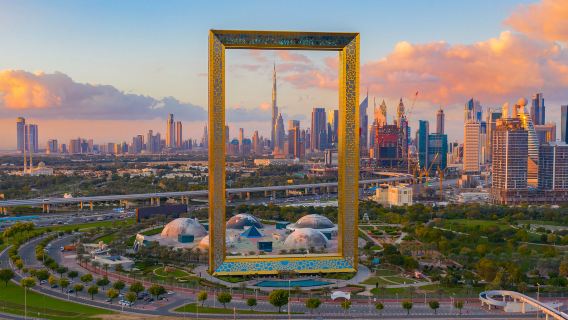 Tour del Dubai Frame y safari por el desierto con cena barbacoa y traslados