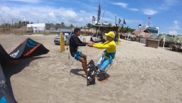 Cartagena: Clases privadas de kitesurf