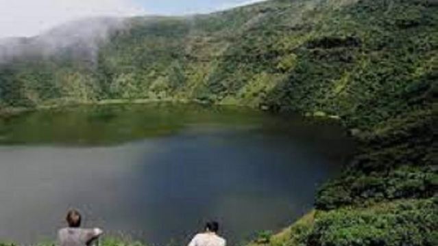 1 journée de randonnée (volcan Bisoke)
