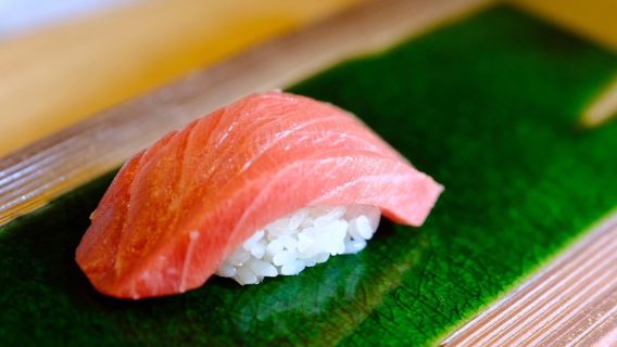 Sushi in Tokyo | Sushi Shutatsu | Edo-Style Omakase & Japanese Tea Pairing