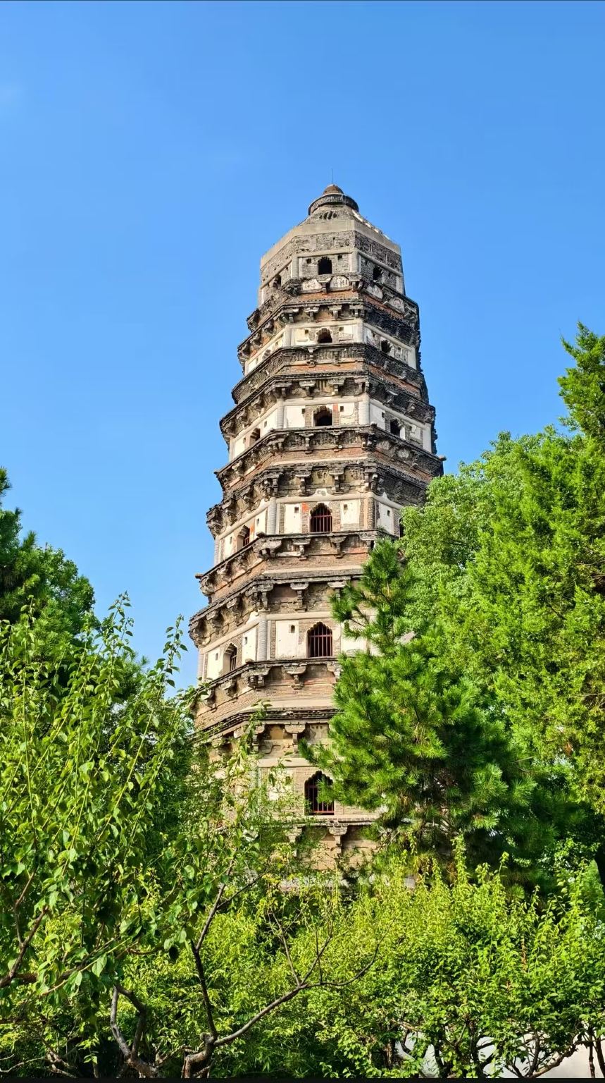 Tour di un giorno ai luoghi più belli di Suzhou [Giardino dell'Amministratore Umile + Lion Forest Garden + La collina della tigre + Tempio Hanshan] con biglietto d'ingresso e visita guidata in inglese