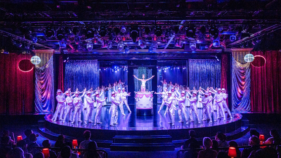Calypso Show, spectacle de ladyboys à Bangkok, Thaïlande