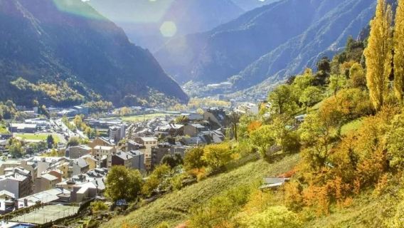 Eendaagse tour naar Andorra la Vella + Pic de Pessons + Pyreneeën (over drie landen + heen- en terugreis vanuit Barcelona)