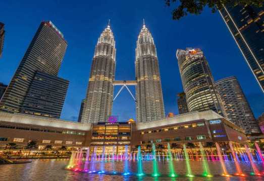 KL Evening Tour: Symphony Fountain Show & KL Tower Entry