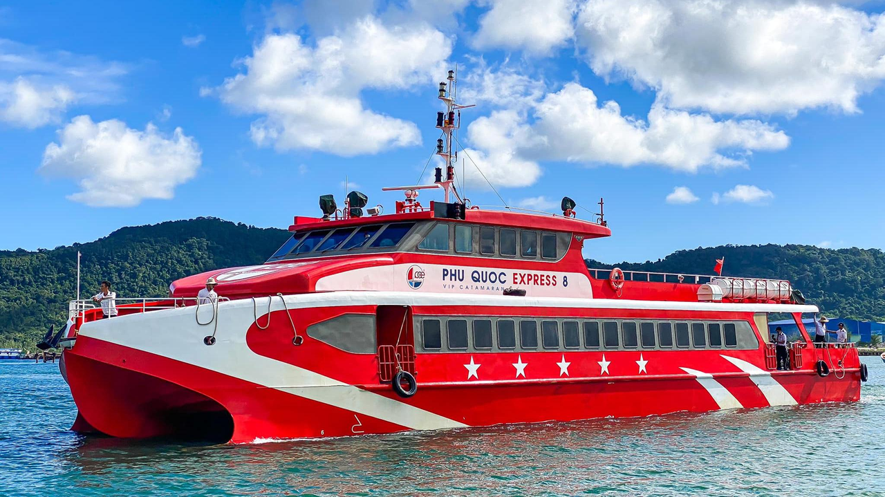 Traghetto ad alta velocità Rach Gia - Phu Quoc (Phu Quoc Express)