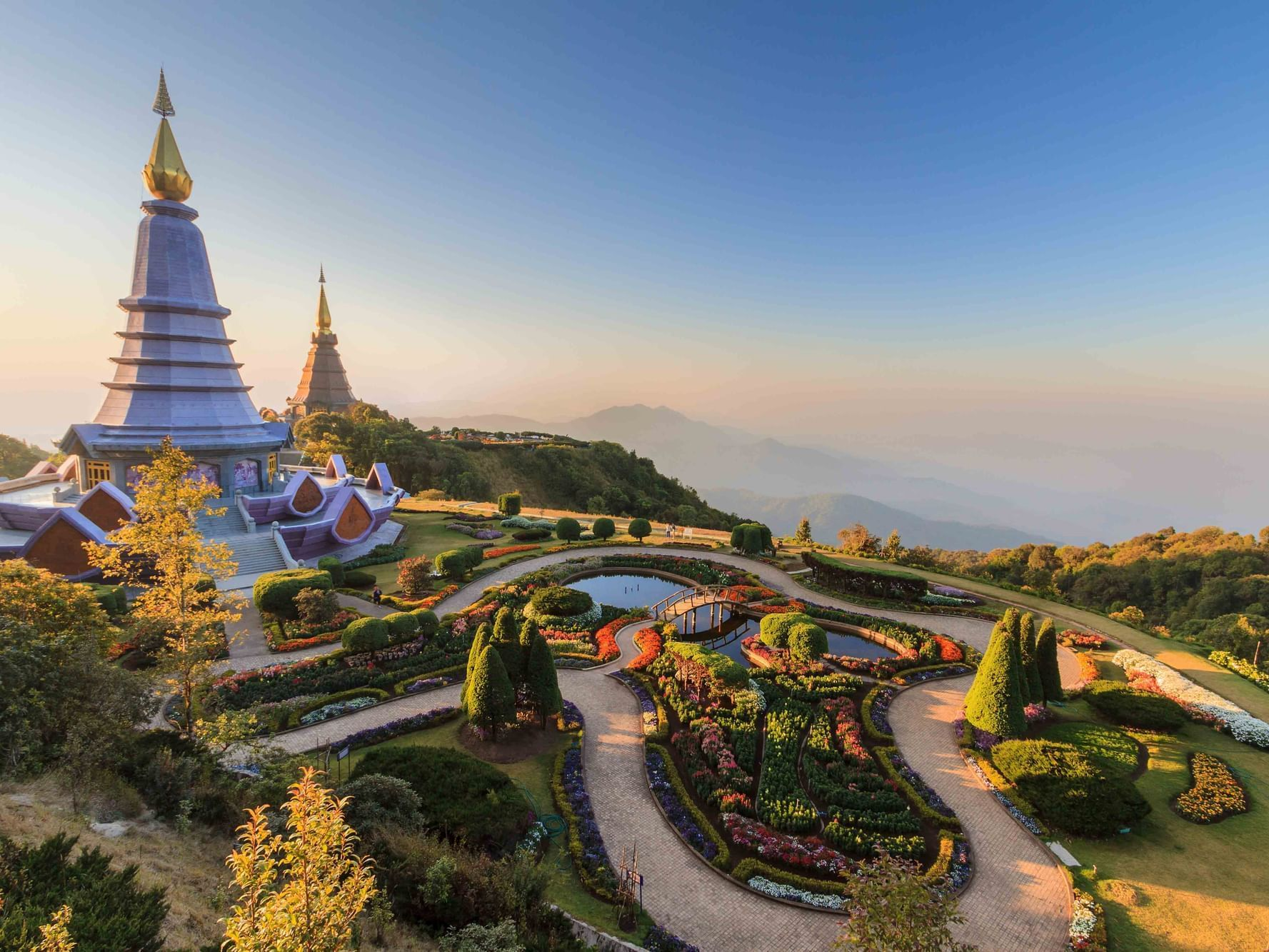 New Year Special - Doi Inthanon National Park Day Tour + 2hr Hiking|English-speaking guide|Small group
