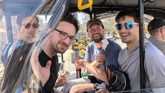 半日西安褲帶麵烹飪課程,附香料市場參觀 - 西安 - Eatwith