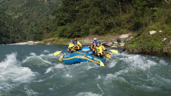 Pokhara: Avventura in parapendio e rafting con trasferimenti