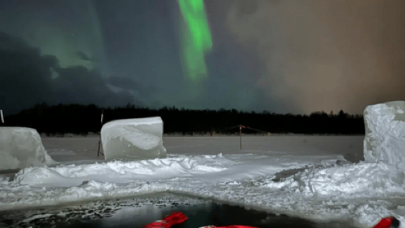 Rovaniemi: esperienza di galleggiamento sul ghiaccio artico