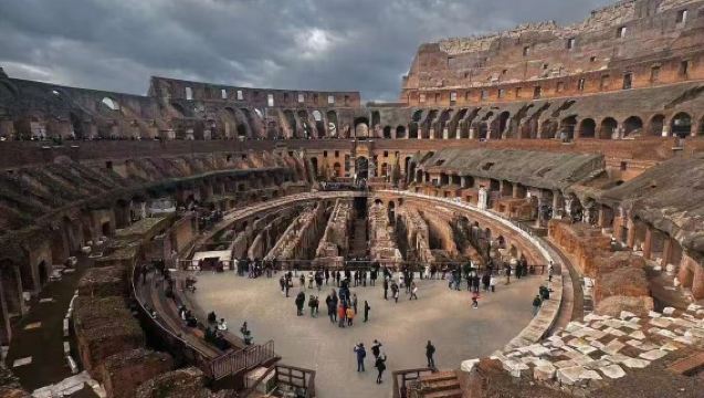Lawatan sehari ke Colosseum Rome + Pantheon + Castel Sant'Angelo + Bukit Palatine di Itali.
