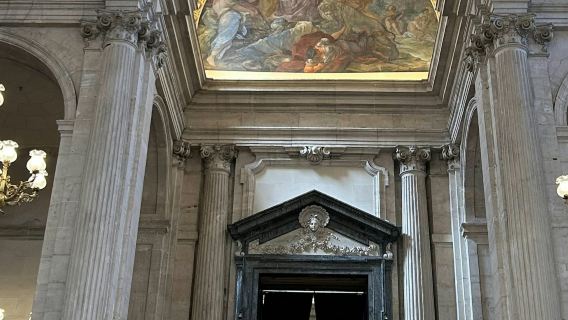 พระราชวังมาดริด: บัตรเข้าชมแบบไม่ต้องต่อคิว + ทัวร์พร้อมไกด์