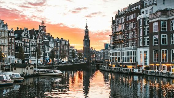 Amsterdam: Self-Guided Canals Photography Tour