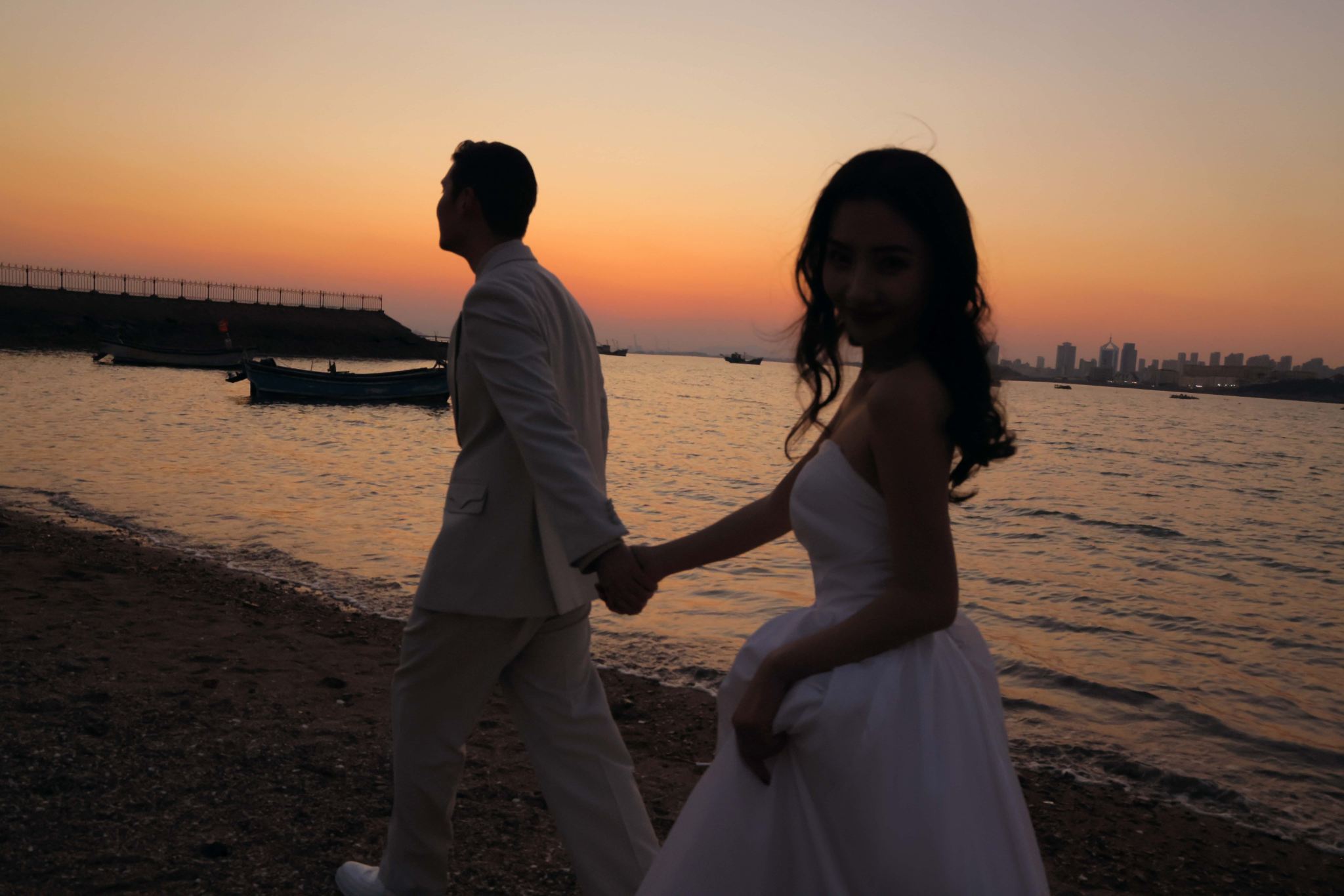 Zhenlai Trip Moments[Friendship Square/1949 Doufunao (Tofu Pudding)/Private Guide + Travel Photography with Wedding Aerial Videography]