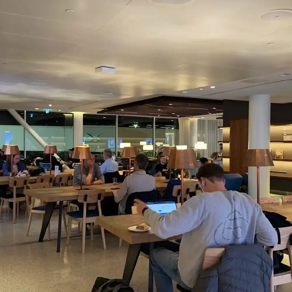 オランダ・アムステルダム・スキポール空港｜AMS空港VIP貴賓室ラウンジ