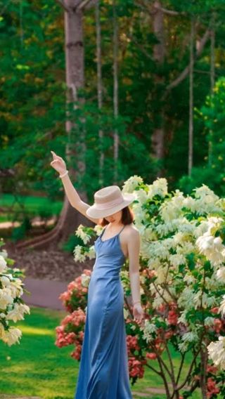 ทัวร์ 1 วัน กลุ่ม 8 คน | สวนพฤกษศาสตร์เขตร้อนสิบสองปันนา+สวนไทลื้อ | เลือกเหมารถได้
