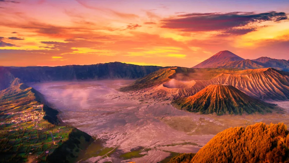 Mount Bromo Sunrise Tour from Surabaya or Malang
