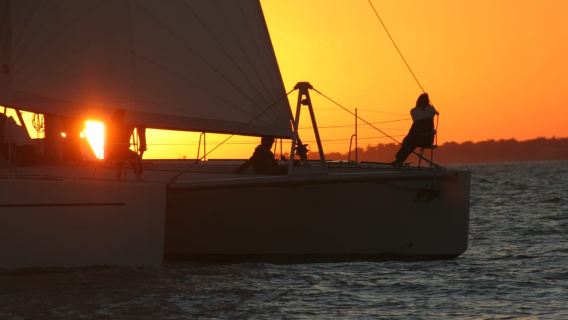 La Rochelle : Croisière en voilier de 2 heures au coucher du soleil