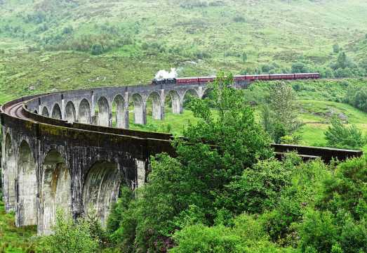 Glenfinnan Viaduct + Scottish Highlands 1-day tour|A must-visit for Harry Potter fans