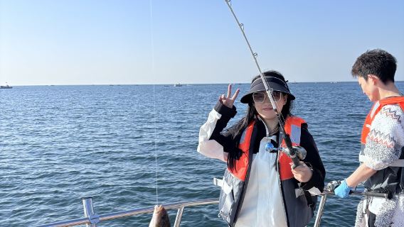 山東威海小石島散拼包船出海觀光海釣體驗（漁具、魚餌、海鷗食、礦泉水、專業導釣，海上觀光，魚獲可帶走）