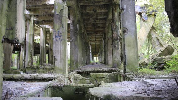 Tagestour: Ruinen eines Hydrierwerkes und Tiefbunker Stettin