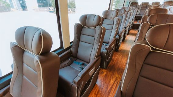 Sapa Express - VIP Limousine bus Sapa to Hanoi by 18seats