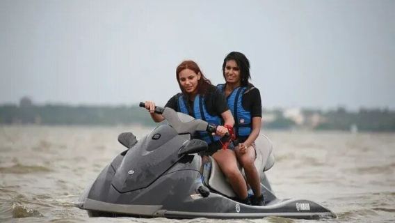 Paseo en moto acuática en Mirissa