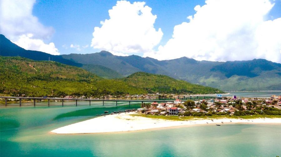 從會安或峴港市出發的順化皇城一日遊