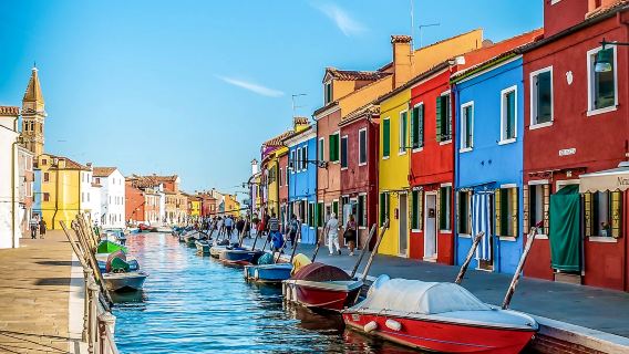 義大利帕多瓦+特雷維索卡伊斯小鎮+布拉諾島+穆拉諾島一日遊